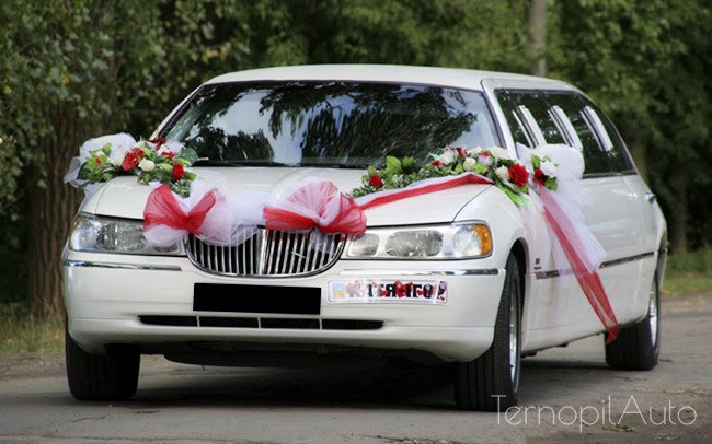 Аренда Лімузин Lincoln Town Car на свадьбу Тернопіль
