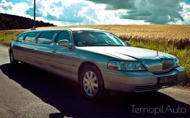 Аренда Лімузин Lincoln Town Car Exclusive на свадьбу Тернопіль